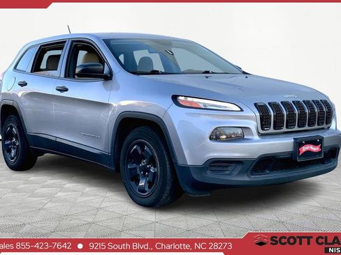 Used 2017 Jeep Cherokee Sport image 1