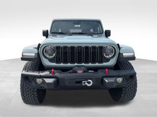 Used 2024 Jeep Wrangler Unlimited Rubicon AWD/4WD video 2