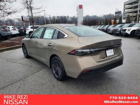 New 2026 Nissan Sentra SV w/ SV Convenience Package FWD image 4