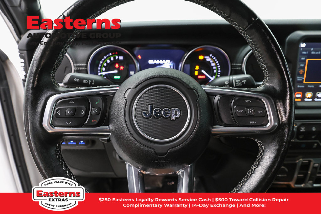 Used 2022 Jeep Wrangler Unlimited Sahara w/ Cold Weather Group AWD/4WD image 11