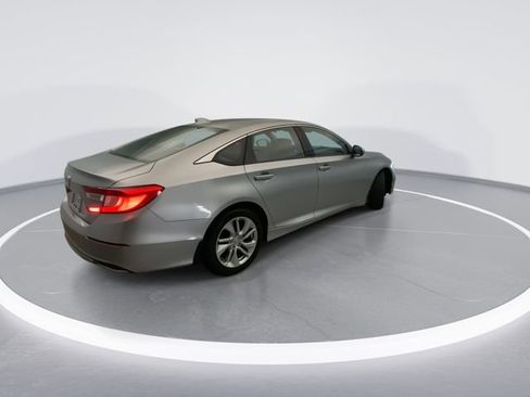 Used 2018 Honda Accord LX image 6