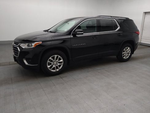 Used 2020 Chevrolet Traverse LT AWD/4WD image 2