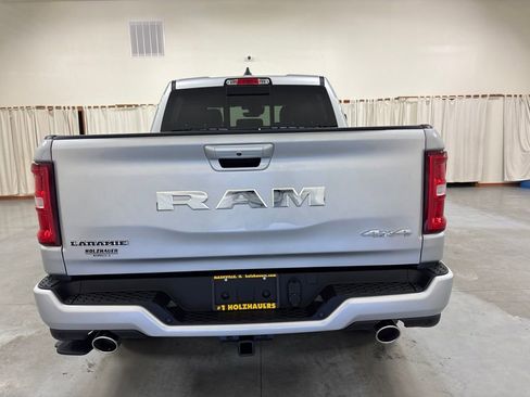 New 2026 RAM 1500 Laramie AWD/4WD image 7