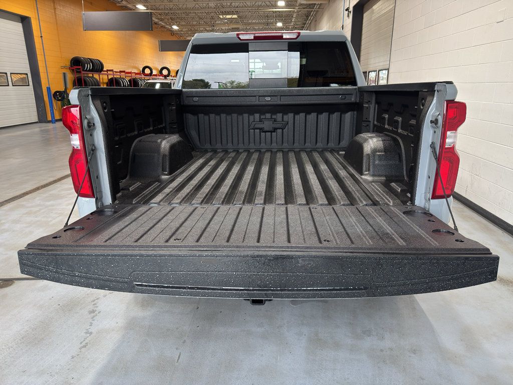 Used 2024 Chevrolet Silverado 1500 RST w/ Convenience Package II AWD/4WD image 24