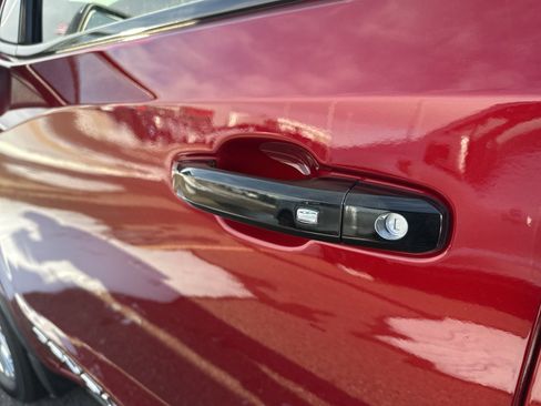 Used 2022 GMC Sierra 1500 Denali w/ Denali Premium Package image 13