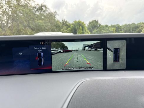 New 2026 Lincoln Nautilus Premier AWD/4WD image 24