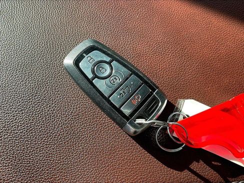 Used 2023 Ford F150 Lariat w/ Equipment Group 502A High image 10