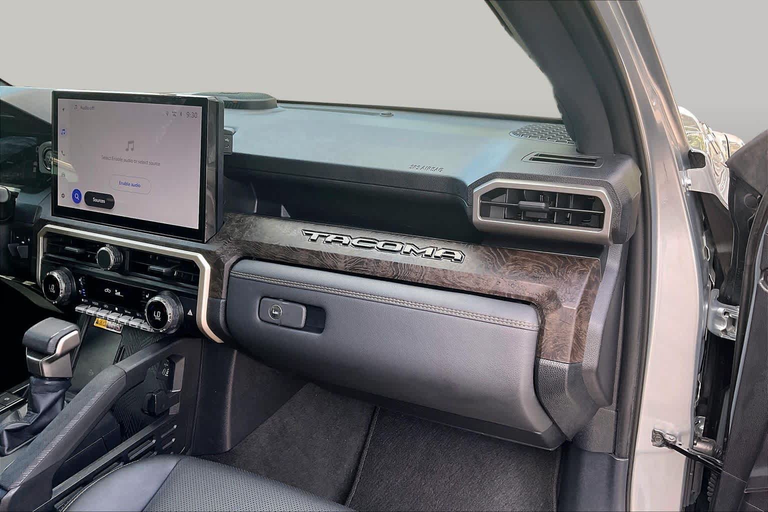 Used 2024 Toyota Tacoma Limited AWD/4WD image 18