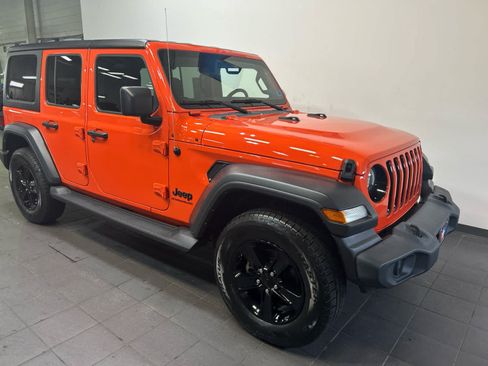 Used 2023 Jeep Wrangler Unlimited Sport AWD/4WD image 2