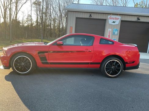 Used 2012 Ford Mustang Boss 302 w/ Boss 302 Accessory Pkg RWD image 5