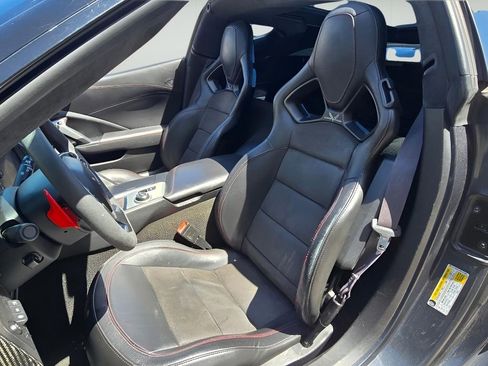 Used 2017 Chevrolet Corvette Stingray Coupe RWD image 19