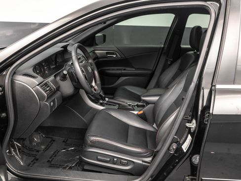 Used 2017 Honda Accord Sport Special Edition image 5