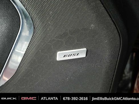 Used 2023 GMC Yukon XL SLT AWD/4WD image 13