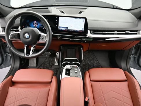 Used 2026 BMW X2 xDrive28i w/ Technology Package AWD/4WD image 14
