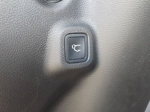 New 2026 Jeep Compass Limited image 17