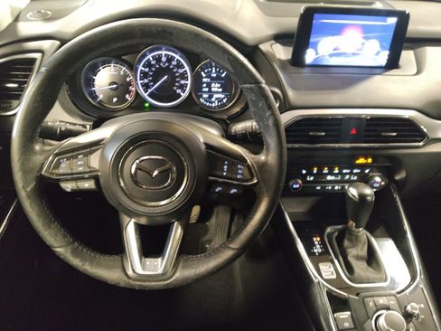 Used 2019 MAZDA CX-9 Touring w/ Touring Premium Package FWD image 22
