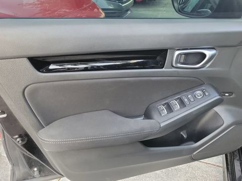 Used 2023 Honda Civic EX image 11