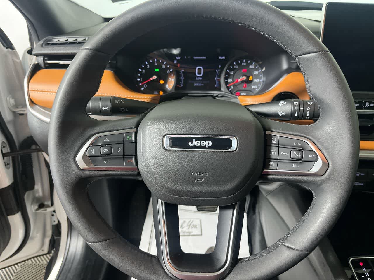Used 2025 Jeep Compass Limited AWD/4WD image 16