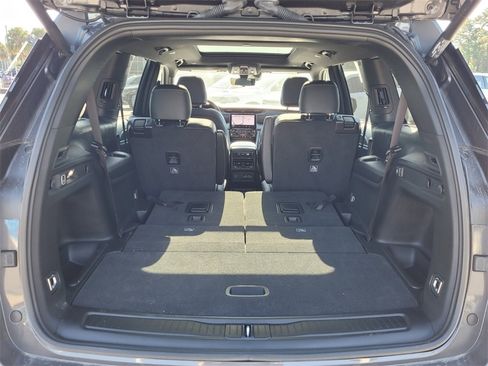 New 2025 Jeep Grand Cherokee L Limited w/ Luxury Tech Group II image 13