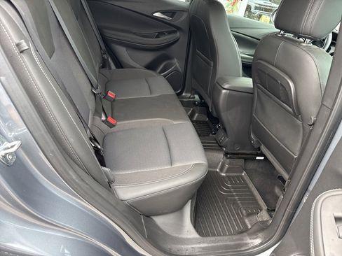Used 2022 Buick Encore GX Preferred w/ Cold Weather Comfort Package image 38