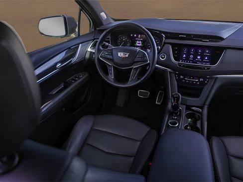 Used 2023 Cadillac XT5 Sportv w/ Technology Package image 28