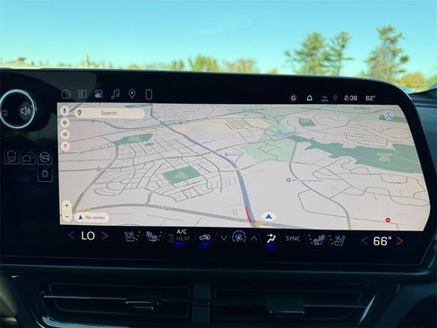 New 2026 Chevrolet Equinox EV RS image 16