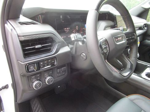 New 2026 GMC Yukon AT4 w/ AT4 Premium Plus Package AWD/4WD image 29
