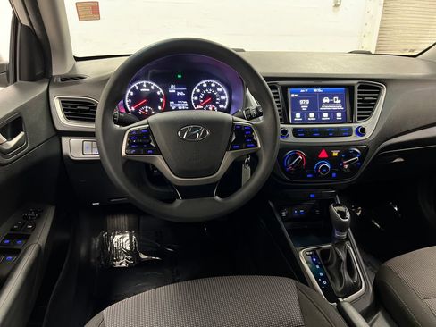 Used 2018 Hyundai Accent SEL FWD image 14