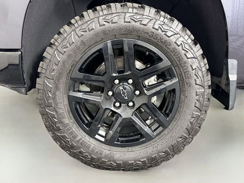 Used 2022 Chevrolet Silverado 1500 LT Trail Boss w/ Convenience Package II image 31