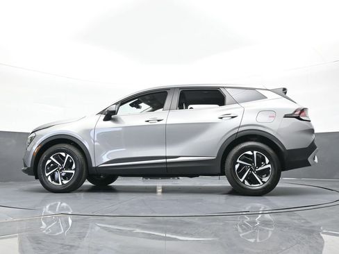 Used 2025 Kia Sportage LX image 49