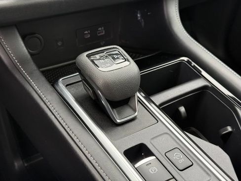 Used 2023 Nissan Pathfinder SL w/ SL Premium Package AWD/4WD image 19