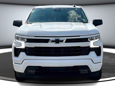 Used 2023 Chevrolet Silverado 1500 RST image 2
