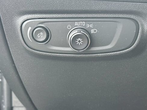 Certified 2024 Chevrolet Equinox RS w/ RS Leather Package FWD image 18