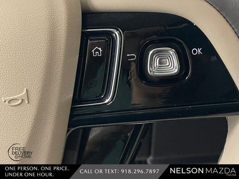 Used 2022 Lincoln Corsair FWD w/ Premium Package image 21