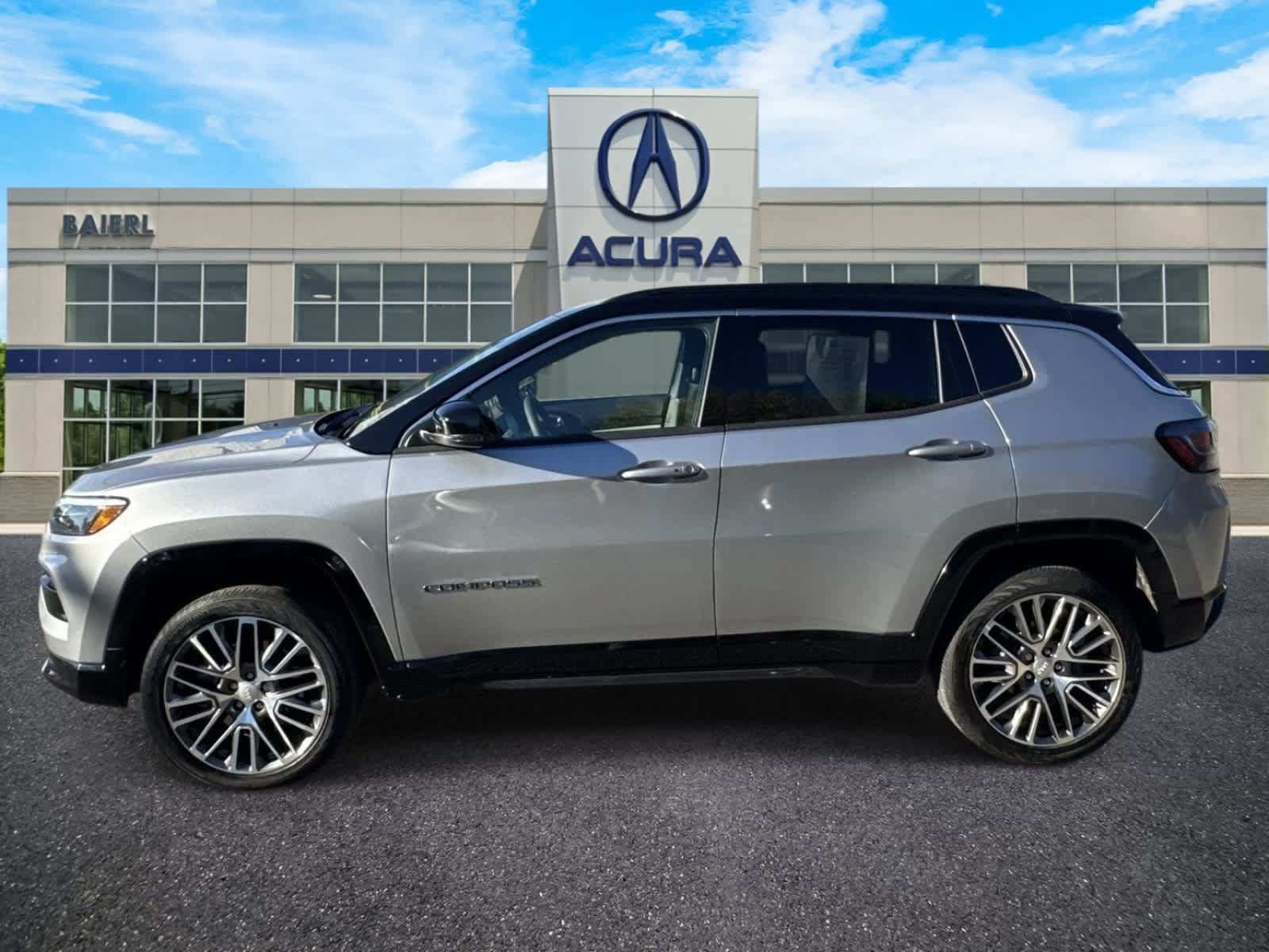 Used 2023 Jeep Compass Limited w/ Elite Group AWD/4WD image 2