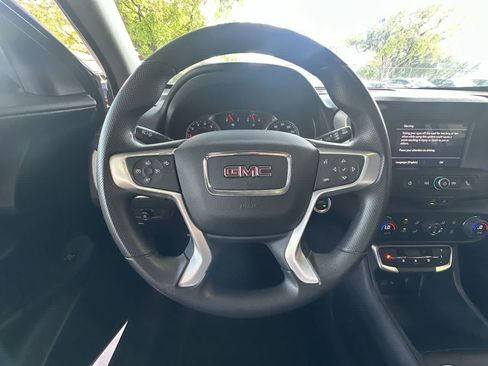 Used 2024 GMC Terrain SLE w/ Driver Convenience Package FWD image 15