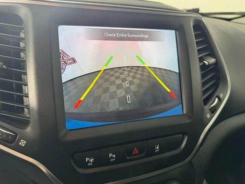 Used 2023 Jeep Cherokee Altitude Lux w/ Lux Elite Package AWD/4WD image 20