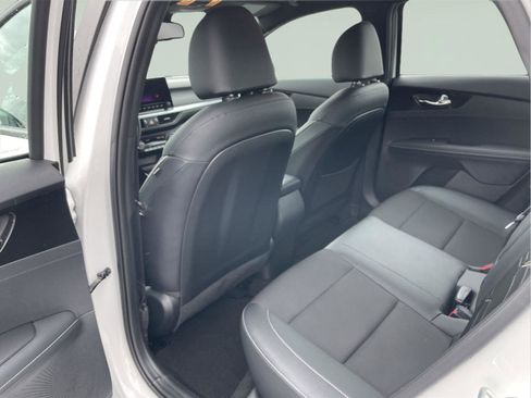 Used 2023 Kia Forte GT-Line image 14