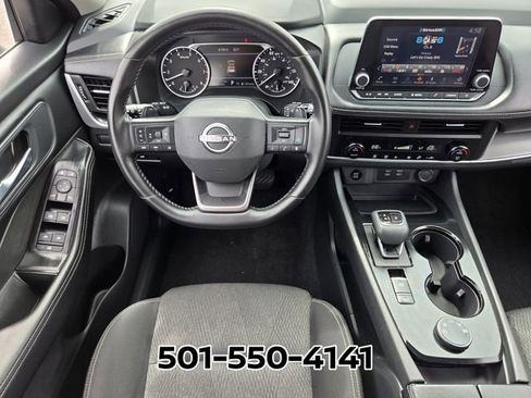 Used 2025 Nissan Rogue SV AWD/4WD image 12