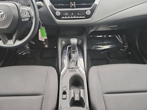 Used 2023 Toyota Corolla LE FWD image 31