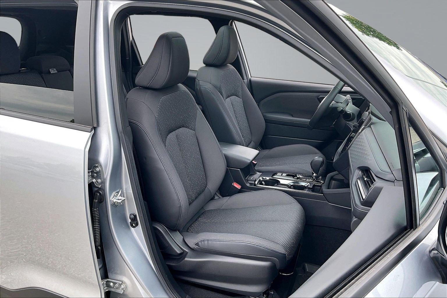 Used 2026 Subaru Forester Premium AWD/4WD image 7