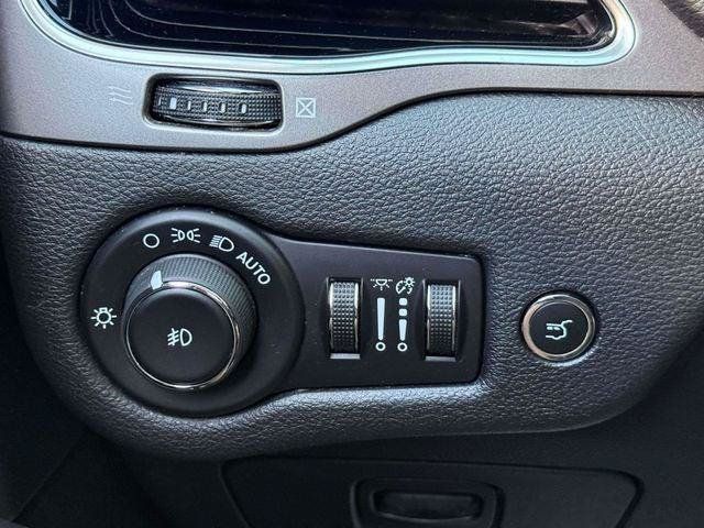 Certified 2020 Jeep Cherokee Limited AWD/4WD image 22