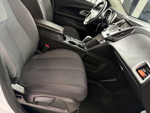 Used 2015 Chevrolet Equinox LT w/ Driver Convenience Package AWD/4WD image 23