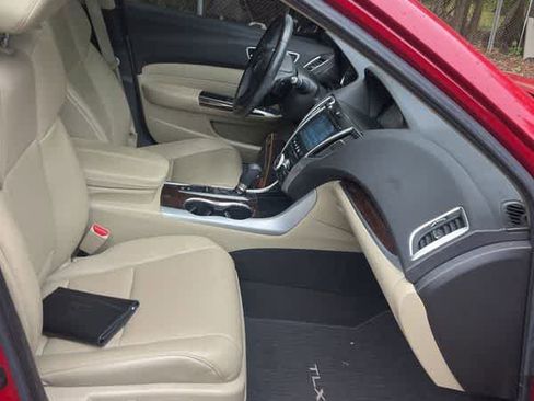 Used 2019 Acura TLX w/ Technology Package FWD image 16