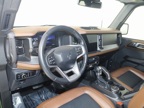 Used 2024 Ford Bronco Outer Banks image 24