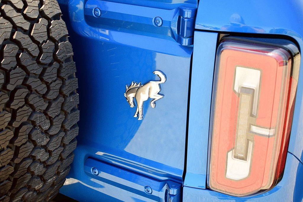 Used 2025 Ford Bronco Badlands AWD/4WD image 8