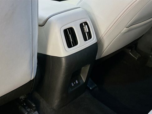 Used 2025 Hyundai Tucson SEL AWD/4WD image 28