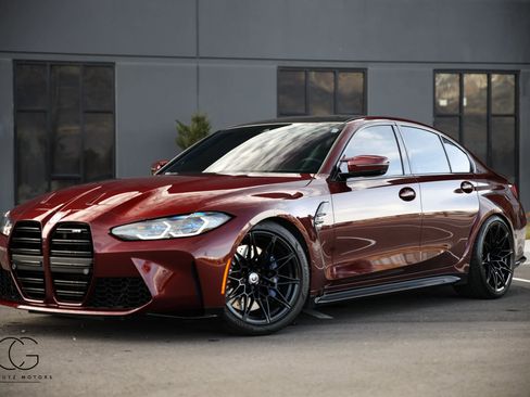 Used 2023 BMW M3 Sedan w/ Executive Package image 3