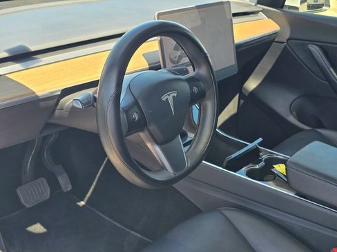 Used 2021 Tesla Model Y Long Range AWD/4WD image 12
