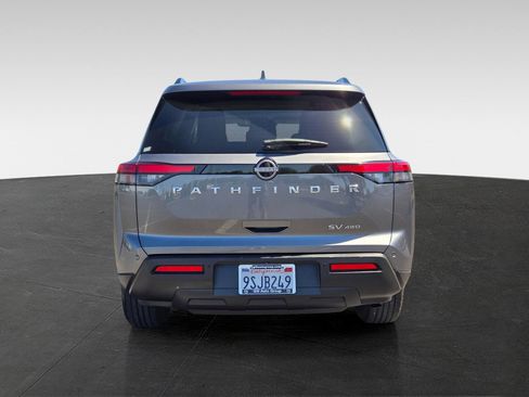 Used 2022 Nissan Pathfinder SV AWD/4WD image 5